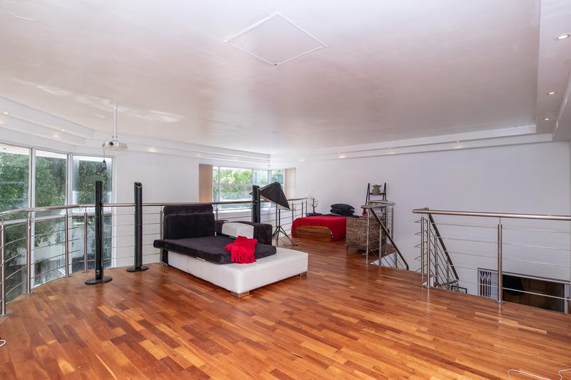 To Let 4 Bedroom Property for Rent in Constantia Western Cape